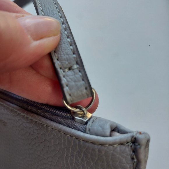 NWOT Nine West Gray Wristlet - Picture 11 of 17